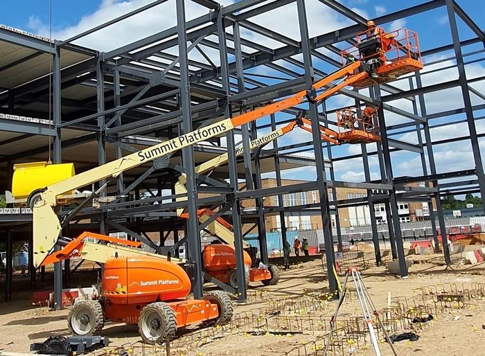 Summit Platforms achieves international safety and environment standards